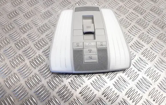 Mercedes-Benz E W212 Front seat light A2129001509 A2129019602 A2129029203