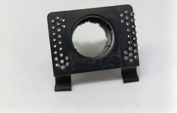 BMW 5 E60 E61 Front parking sensor holder (PDC) 7056871