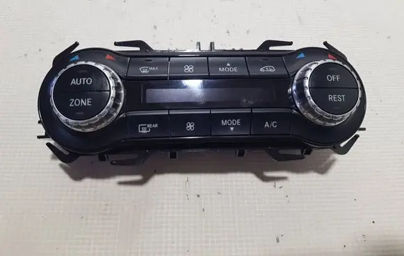 Mercedes-Benz CLA C117 X117 W117 Climate control unit 2469000715DDD A2469000715