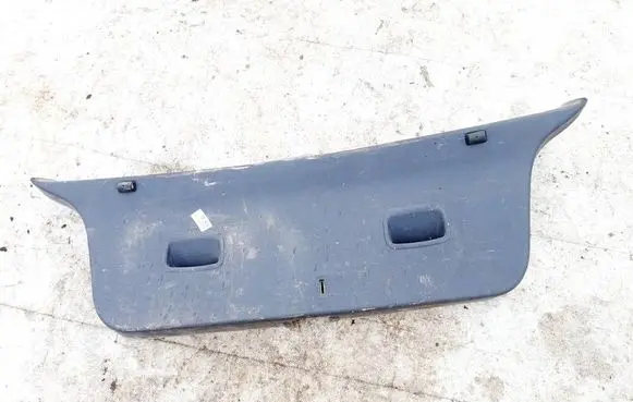 Volkswagen Polo IV 9N3 Other trunk/boot trim element 6q6867601j