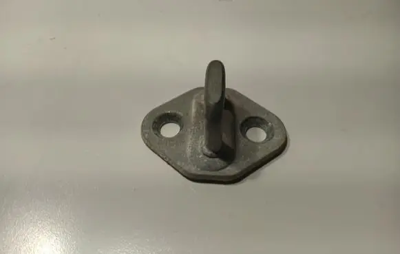 Toyota Land Cruiser (BJ70) Front door lock loop/hook striker