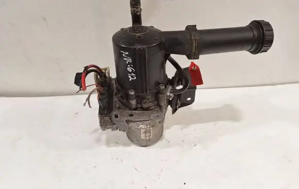 Citroen DS4 Power steering pump 9676740380