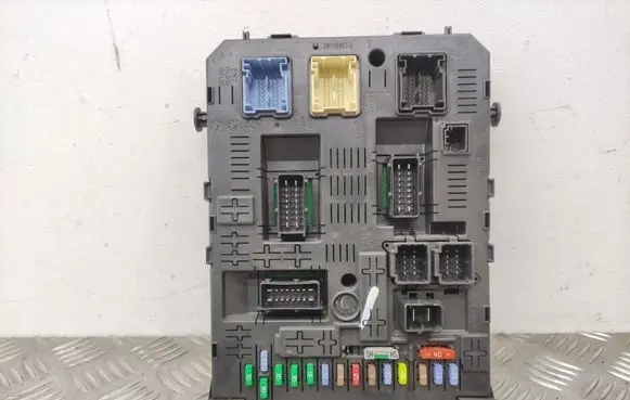 Citroen C5 BSM Control unit 9664059080