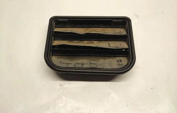 Jaguar XF X250 Quarter panel pressure vent 