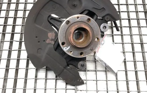 Peugeot 508 II Front wheel hub spindle knuckle