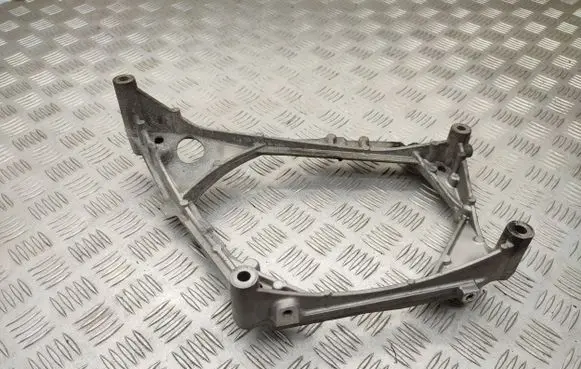 Volkswagen Transporter - Caravelle T6 Engine mounting bracket 04L145173J