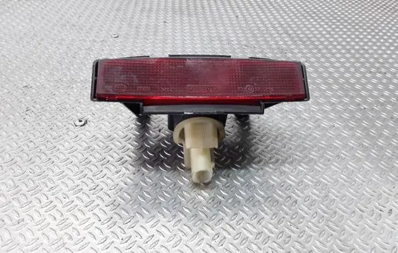 Nissan Primera Third/center stoplight