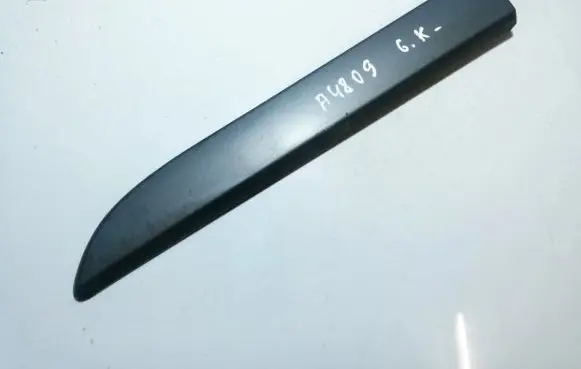 Renault Megane II Rear arch trim 8200073477