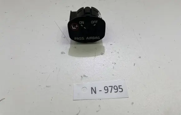 Volvo XC60 Passenger airbag on/off switch 30795214 10039A0590