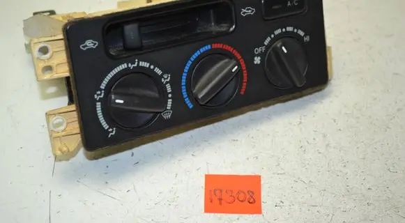 Toyota Avensis T220 Climate control unit 