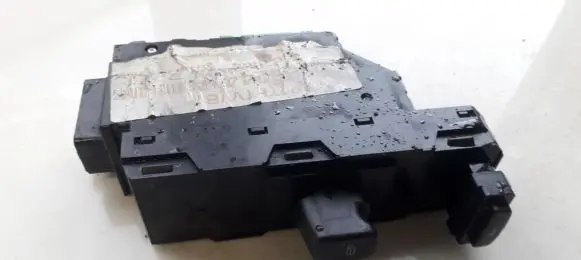 Volvo V70 Electric window control switch 30658147 03W45E