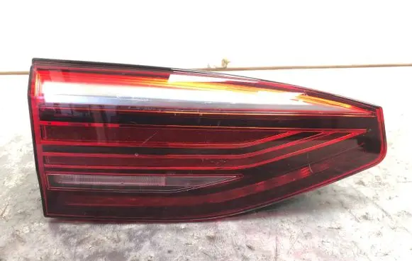 Volkswagen Multivan T7 Tailgate rear/tail lights 7T0945093A