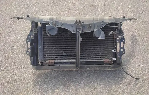 Lexus IS 220D-250-350 Radiator support slam panel