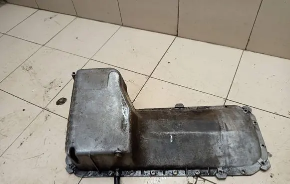 BMW 5 E34 Oil sump 1288307