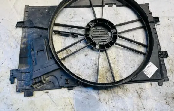 Mercedes-Benz CLC CL203 Radiator cooling fan shroud