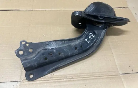 Toyota C-HR I Rear suspension control arm 