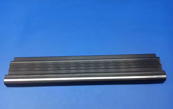 Mercedes-Benz S W126 Side skirt rear trim 