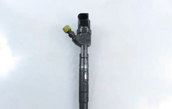 Mercedes-Benz C AMG W203 Fuel injector 0986435062 6110701787
