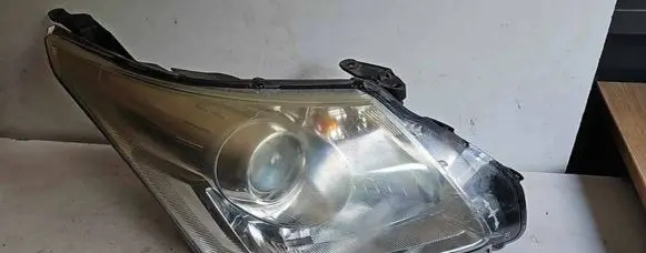 Toyota Avensis T270 Headlight/headlamp 8112605310 279120R