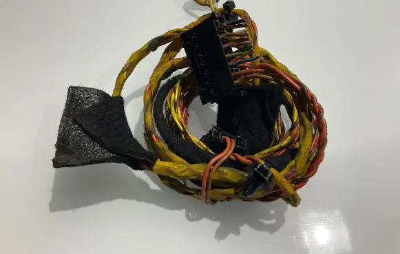 Mercedes-Benz E W211 Sound system wiring loom 