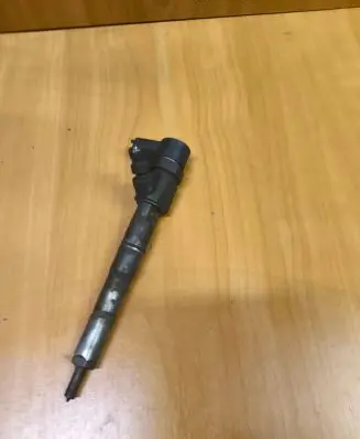 Alfa Romeo Mito Fuel injector 0445110300