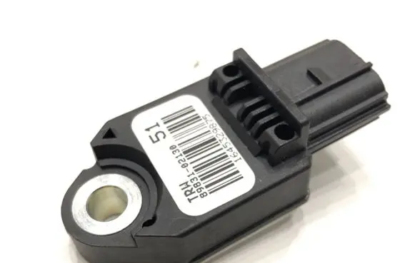Toyota Auris E180 Airbag deployment crash/impact sensor 89831-02130