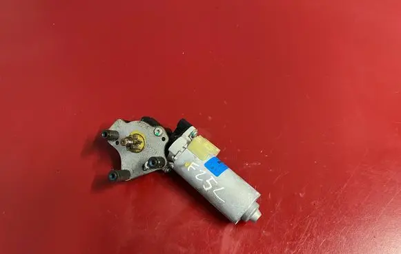 BMW X3 F25 Seat adjustment motor P0120000705 0130002630 P01176101
