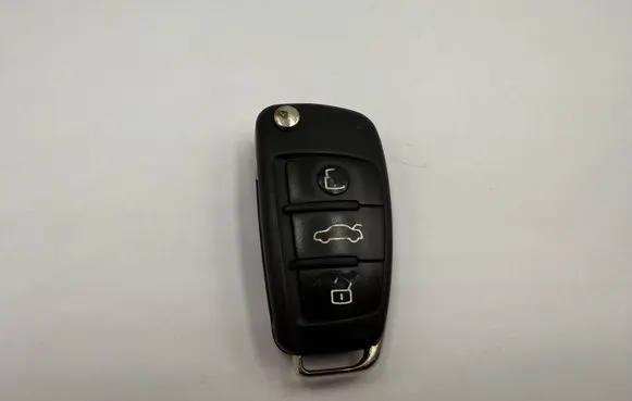 Audi A4 S4 B7 8E 8H Ignition key/card 8E0837220Q