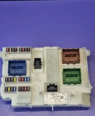 Ford Mondeo MK IV Fuse box set BG9T14A073EL