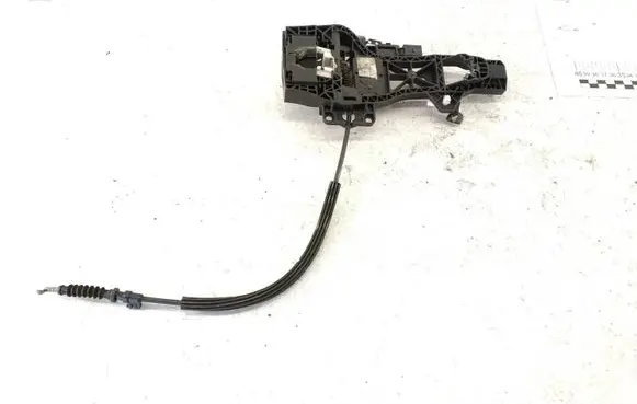 Audi Q7 4L Front door exterior handle/bracket 