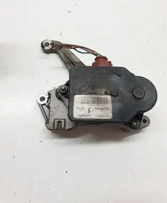 Opel Zafira B Intake manifold valve actuator/motor 55206457 700621070 12900601290