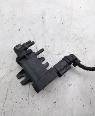 Citroen DS5 Turbo solenoid valve 9674084680