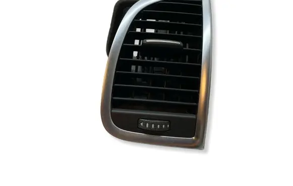 Audi Q7 4L Dashboard side air vent grill/cover trim 4L0820902