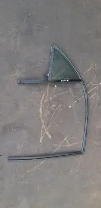KIA Rio Rear side window