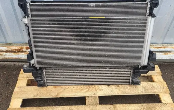 Opel Vivaro Radiator set 214104966R 93868888 CP496005