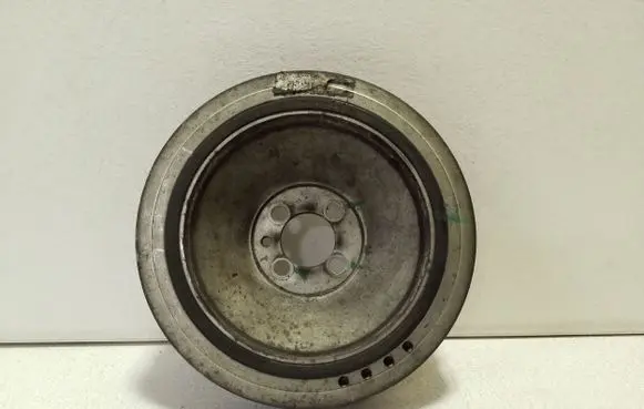 Jeep Cherokee Crankshaft pulley 55210310