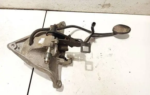Mini One - Cooper R50 - 53 Brake pedal 42251331