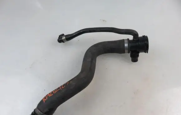 BMW X1 E84 Engine coolant pipe/hose 7525641