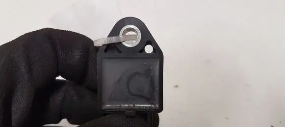 Toyota Avensis T250 Airbag deployment crash/impact sensor 8983305010 12341604TE