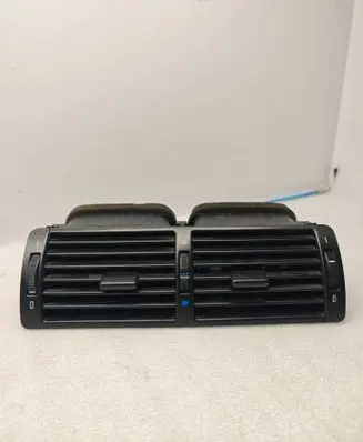 BMW 5 E39 Dash center air vent grill 8391179 8364007 335601