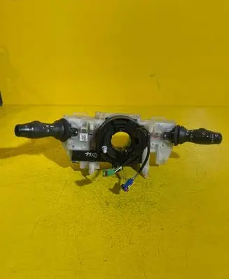 Jeep Grand Cherokee Tailgate/trunk/boot open switch 255KM