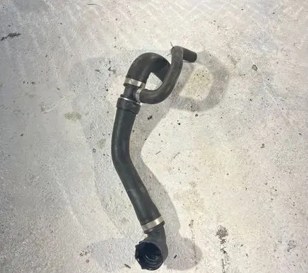 Volvo XC90 Engine coolant pipe/hose 31338292
