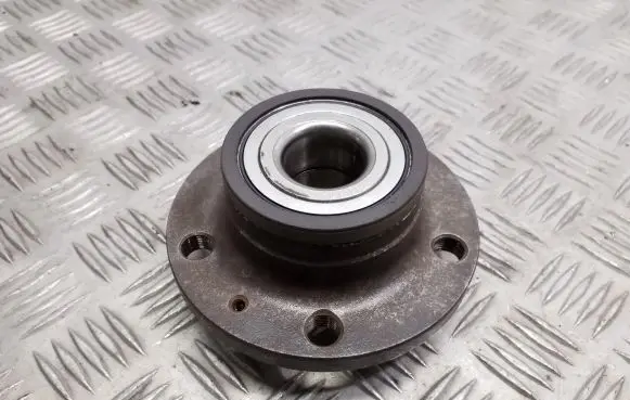Skoda Superb B8 (3V) Rear wheel ball bearing 