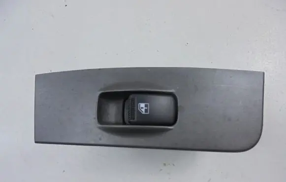 Hyundai Matrix Electric window control switch 93580-17510