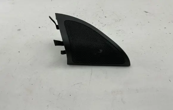 Mercedes-Benz A W176 Front door high frequency speaker A1767200211