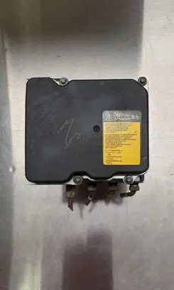 Toyota Avensis T270 ABS Pump 0265235406 4454005071