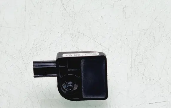 Tesla Model S Airbag deployment crash/impact sensor 100527400B