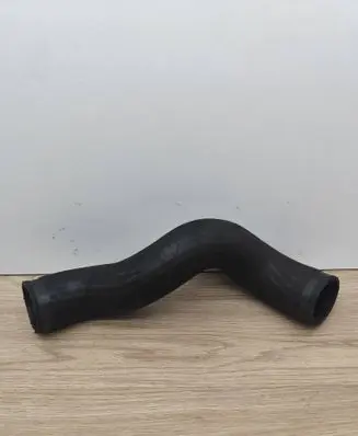 Volvo XC90 Intercooler hose/pipe 30766440