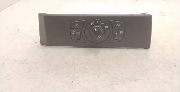 BMW 5 E60 E61 Light switch 6953741 33290103 013728