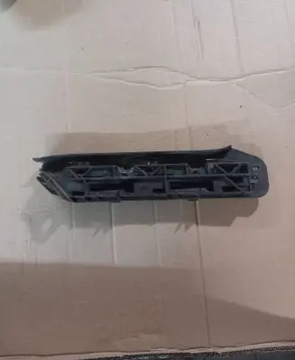 Volkswagen Touran I Front bumper mounting bracket 1T0807050 1T0807936